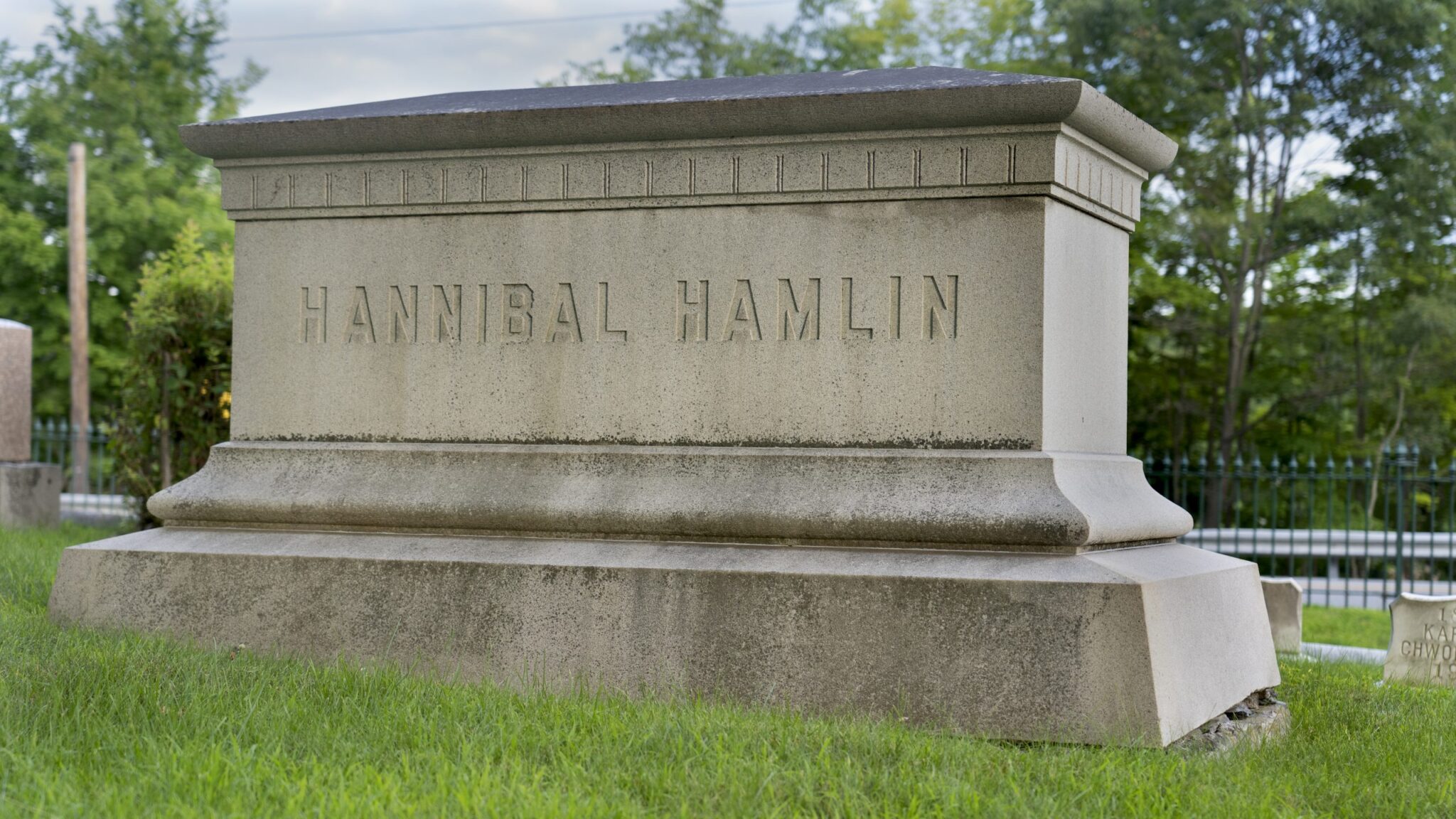 photo of a bangor maine graveyard hannibal hamlin grave